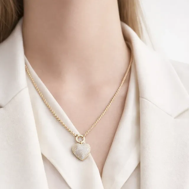 IOAKU Heart of Pavé halskjede gull krystallhjerte