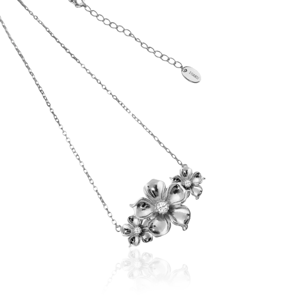 IOAKU La Fleur Multi halskjede gull blomst rustfritt