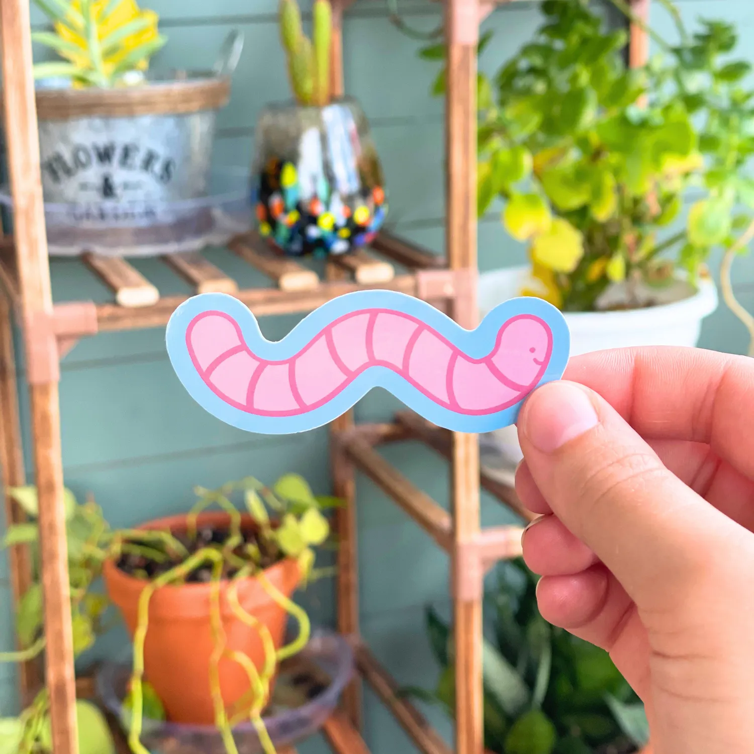 MiniKitty Earthworm klistremerke vinyl 7,6 cm