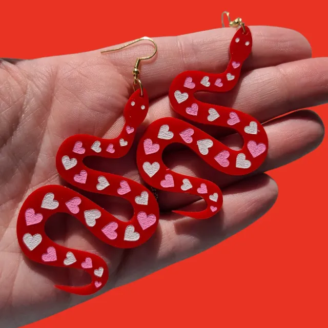 MiniKitty Love Snakes Valentine's Day øredobber hjerte