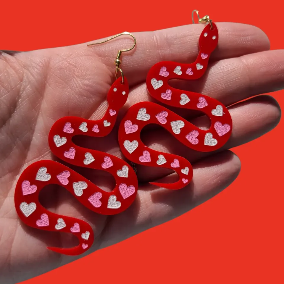 MiniKitty Love Snakes Valentine's Day øredobber hjerte