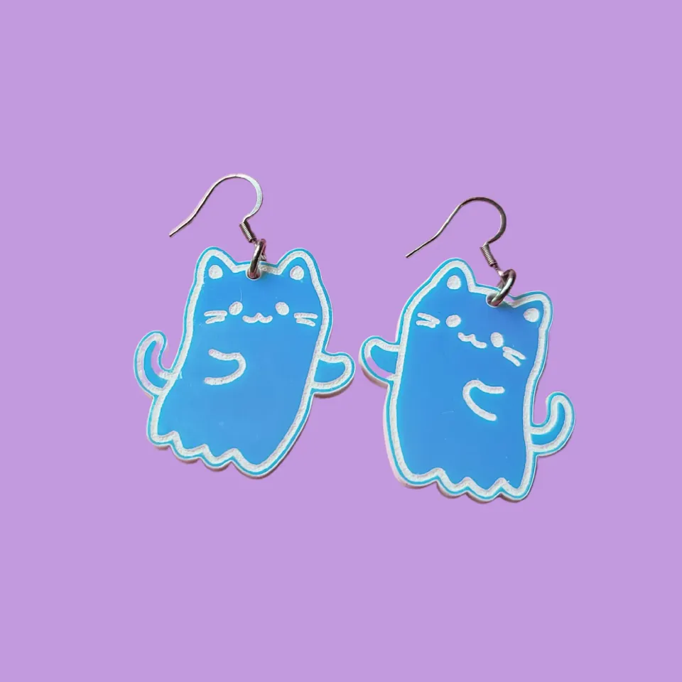 MiniKitty Cat Ghosties Irridescent øredobber gull spøkelse