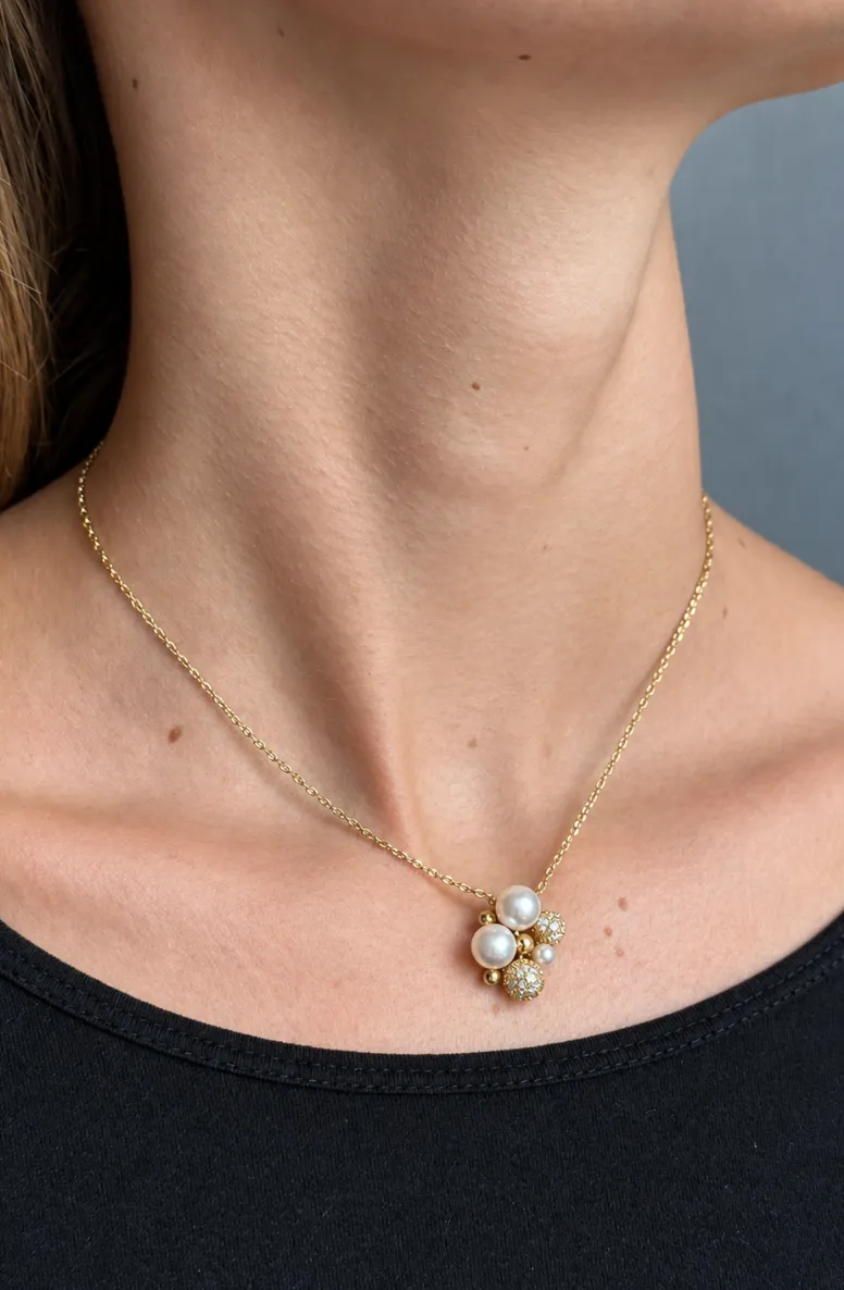 IOAKU Berry Pearl Petite Pendant halskjede gull perle