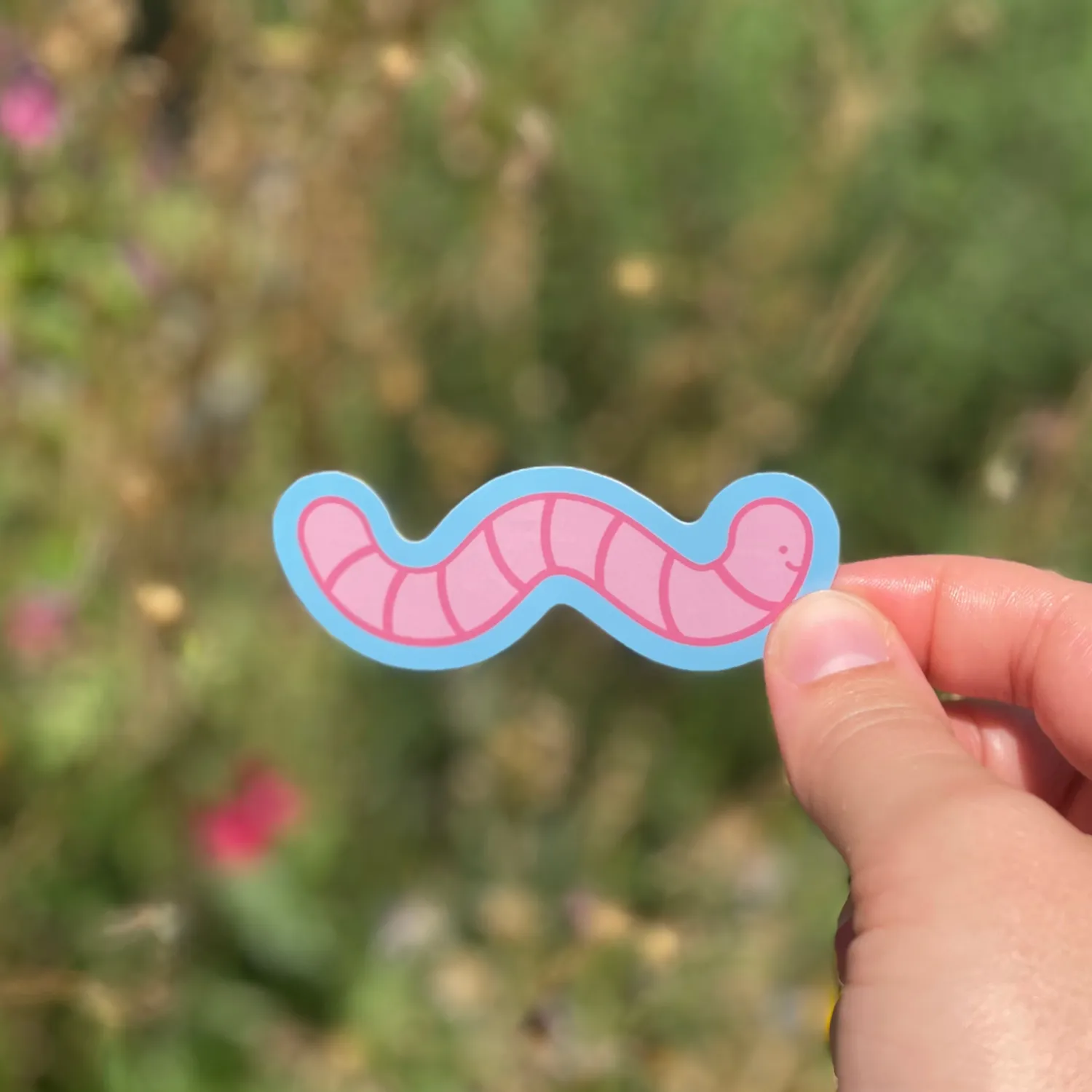 MiniKitty Earthworm klistremerke vinyl 7,6 cm