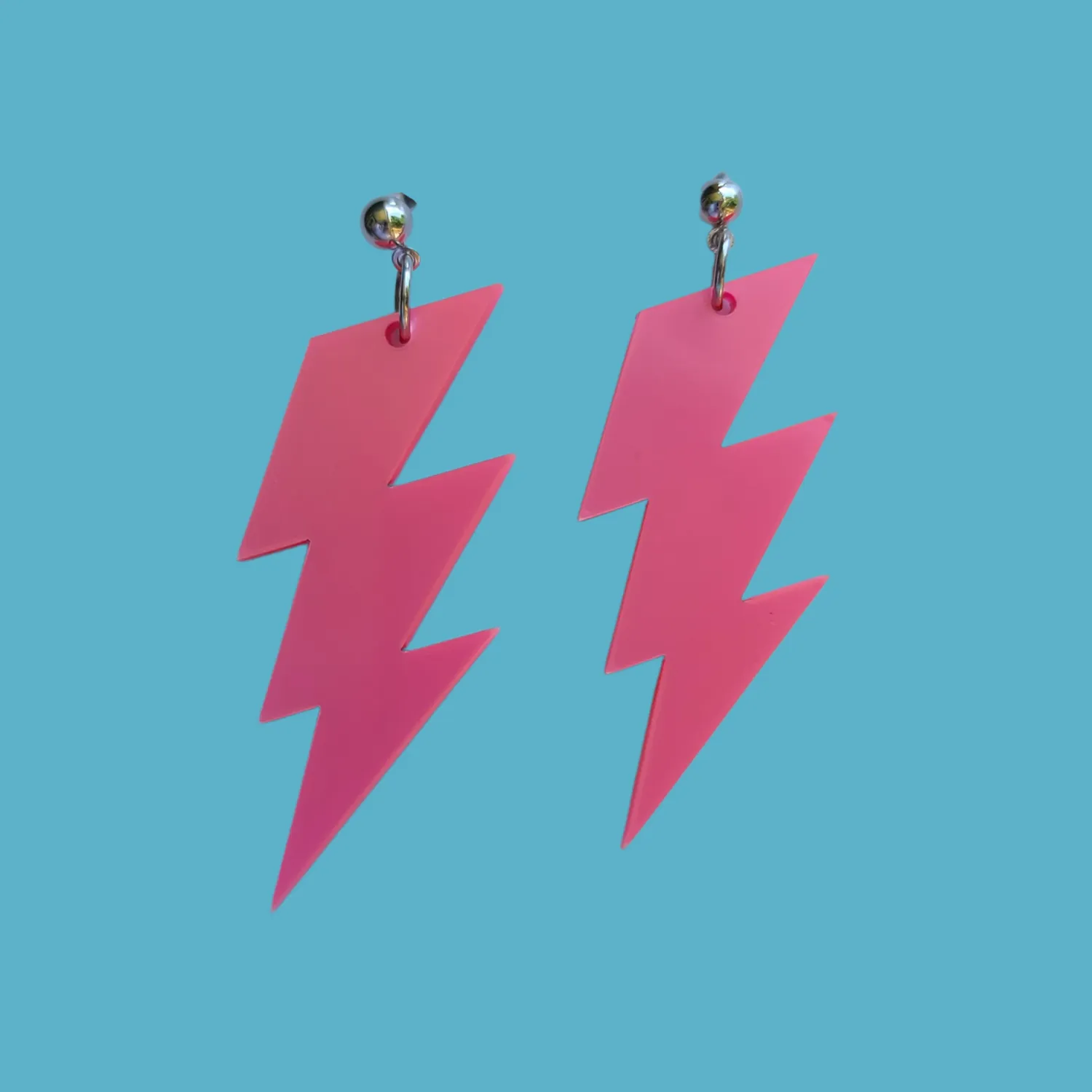MiniKitty Metallic Pink Lightning Bolts øredobber rosa hypoallergene