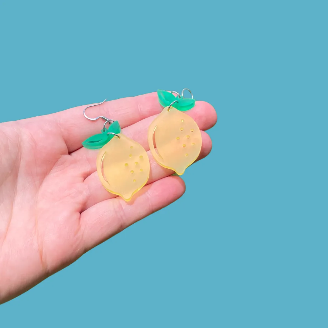 MiniKitty Lemon øredobber akryl sitron