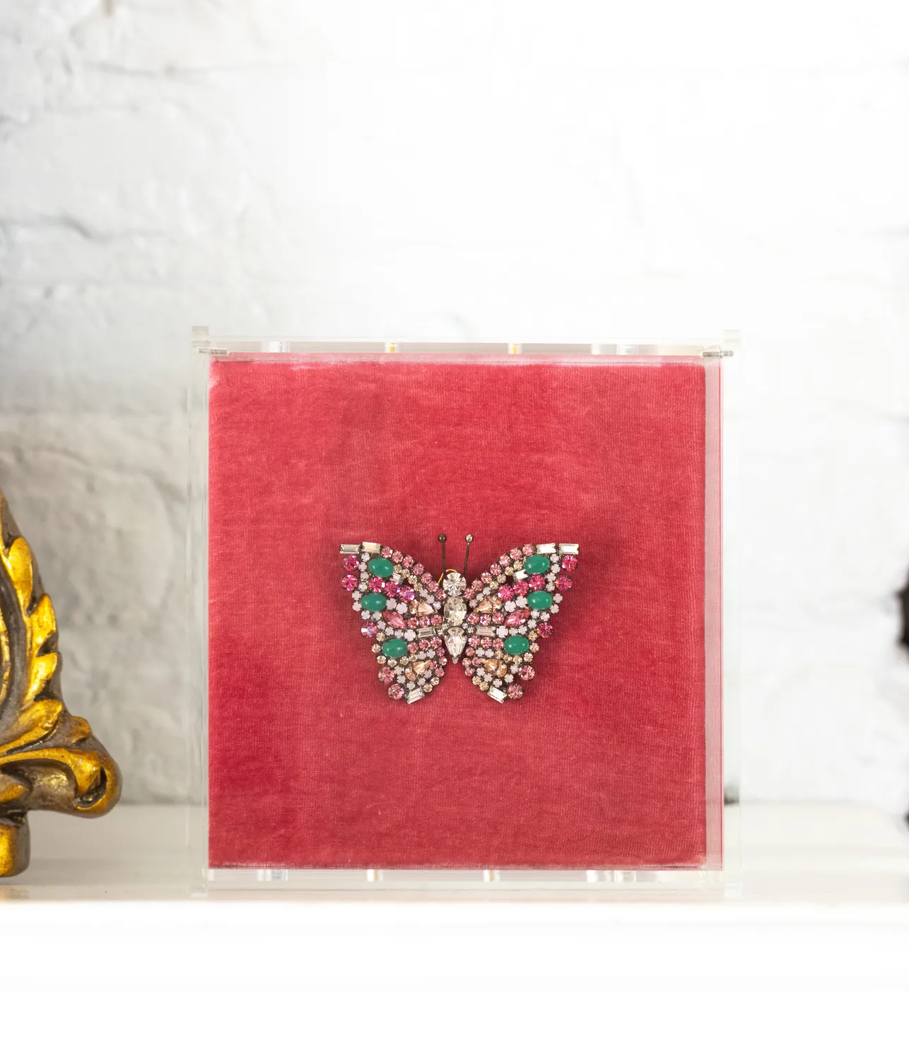 Loren Hope Small Butterfly brosje chrysoprase rose