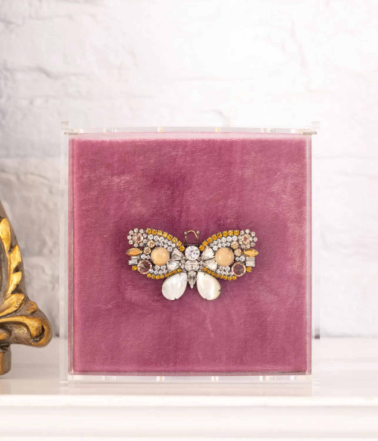 Loren Hope Medium Butterfly brosje mother of pearl unika