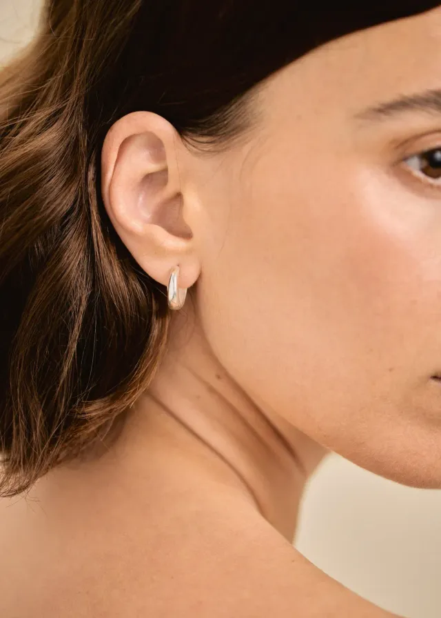 Studio Bille Blanche Hoops øreringe sølv 2 cm