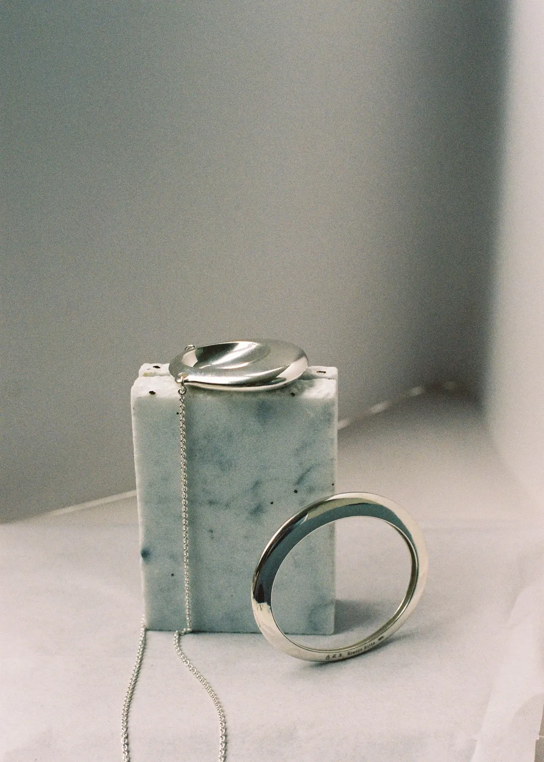 Studio Bille Single Form armring sølv S 20 gram