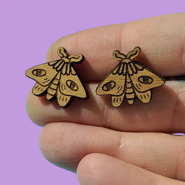 MiniKitty Moth Studs ørestikker akryl