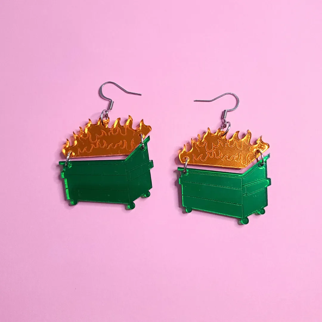MiniKitty Dumpster Fire øredobber statement akryl