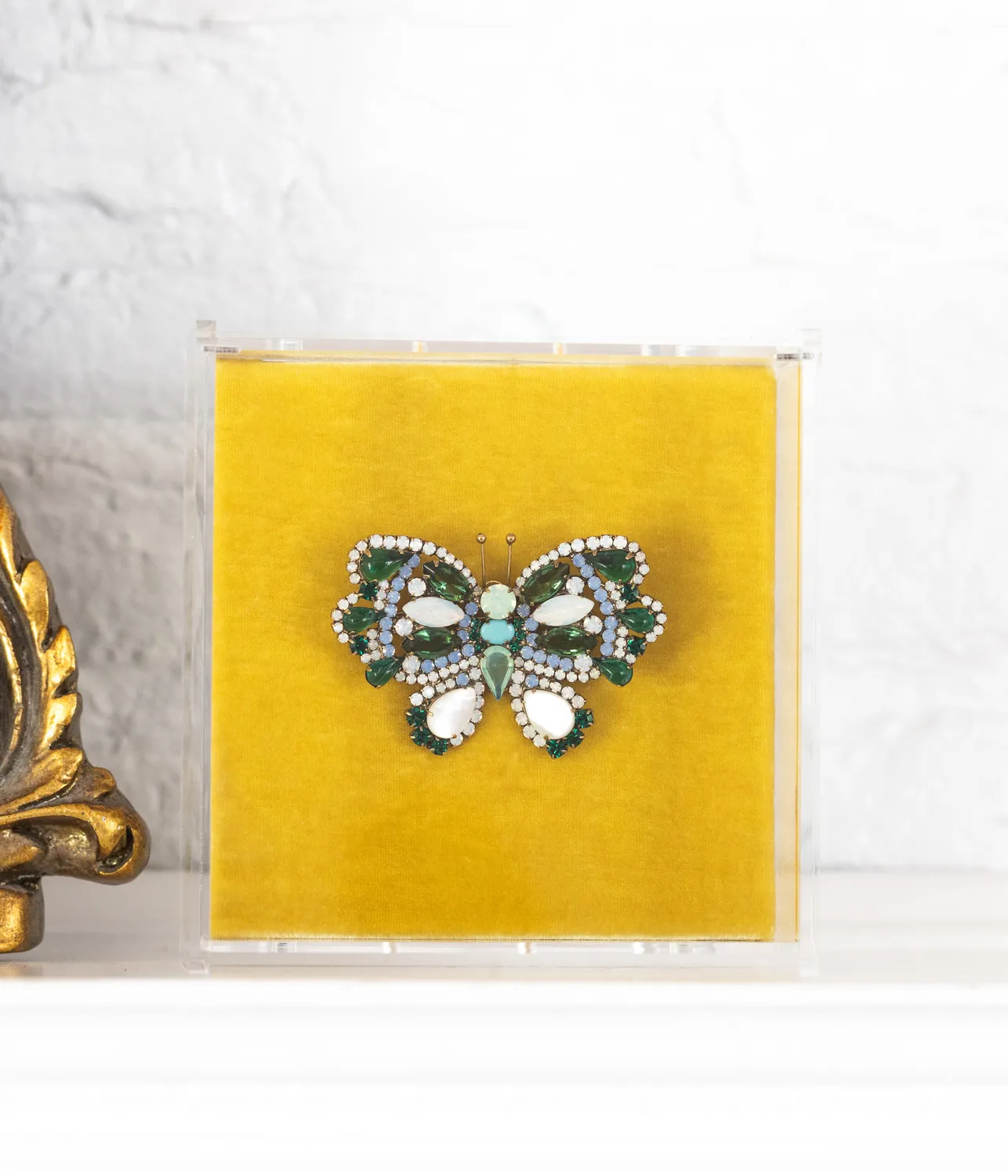 Loren Hope Butterfly Medium sommerfuglbrosje Pearl