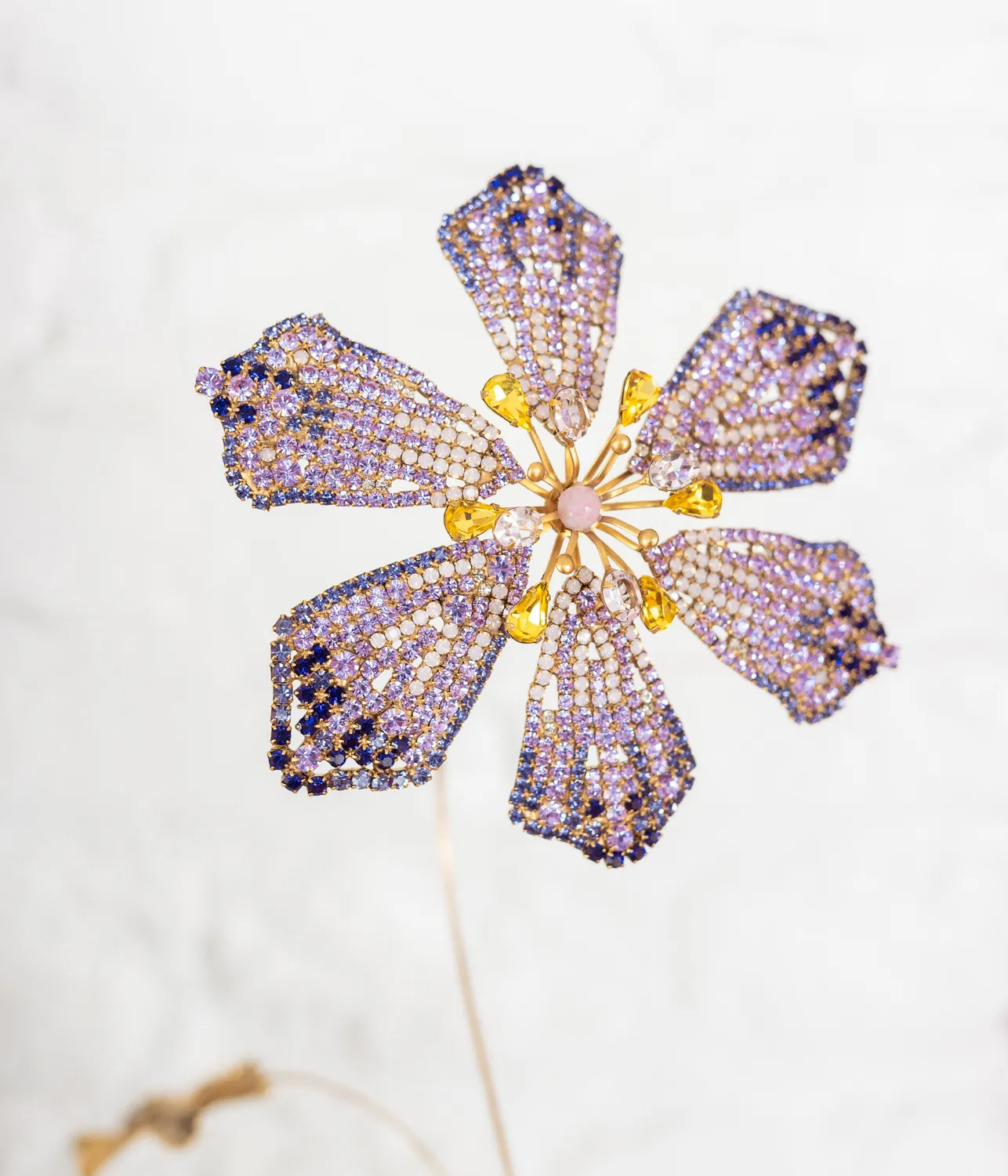 Loren Hope Clematis blomst skulptur forgylt dekor