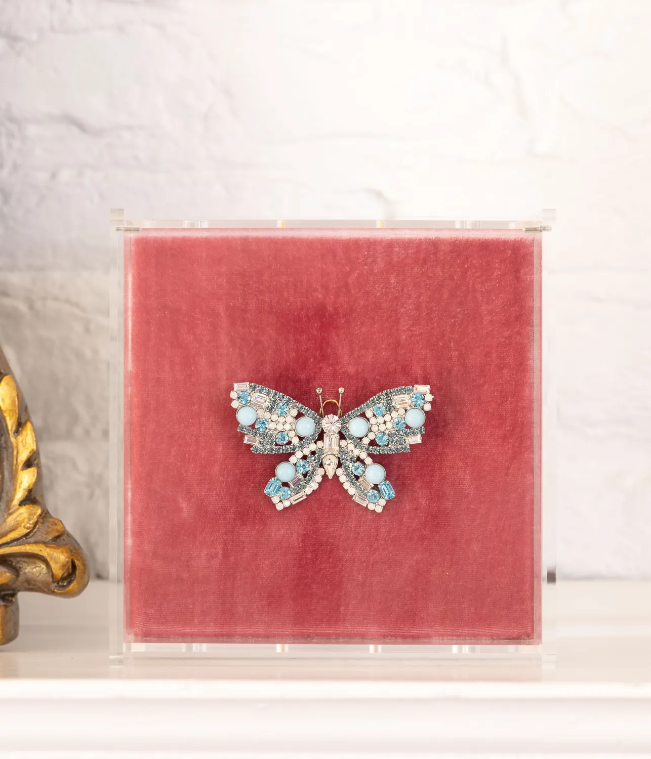 Loren Hope Small Butterfly brosje Smoked Sapphire small