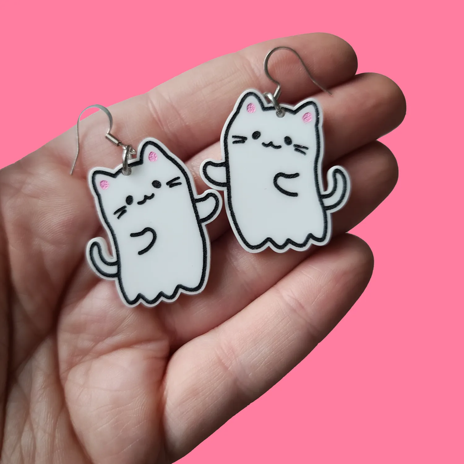 MiniKitty Cat Ghosties on White øredobber gull