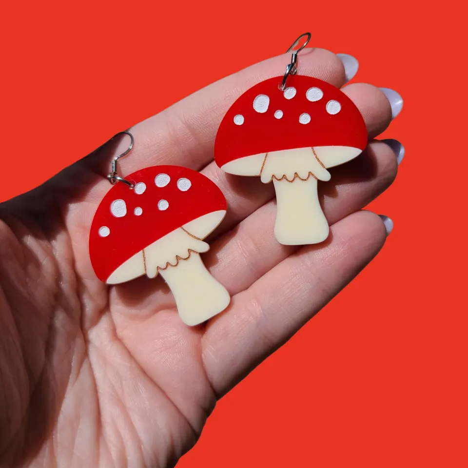 MiniKitty Red Capped Mushrooms øredobber sopp